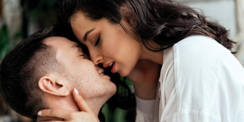 Bien embrasser avec la langue