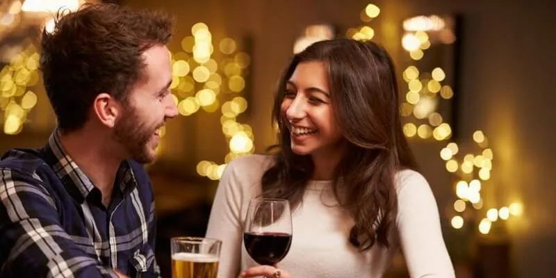 Pourquoi les filles draguent les Hommes