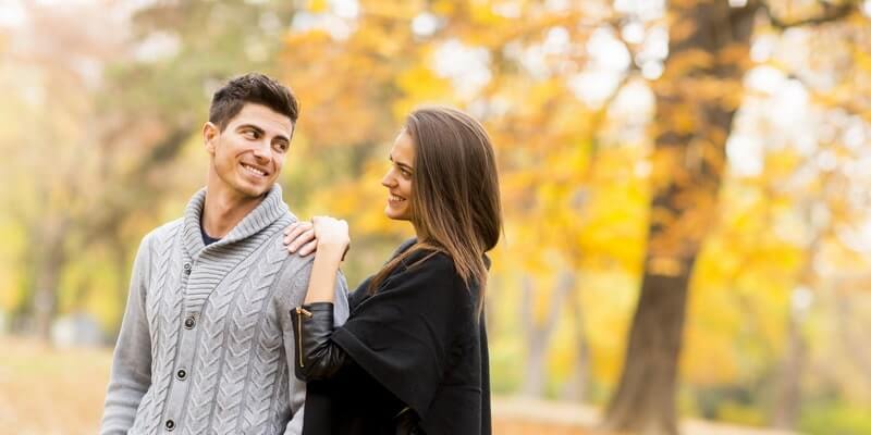 Femme qui prend ses distances