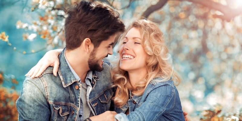 Comportement D'une Femme Amoureuse Timide