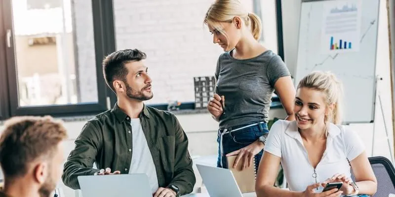 Initiative dans la conversation