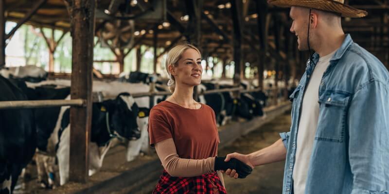 Avec une femme agricultrice
