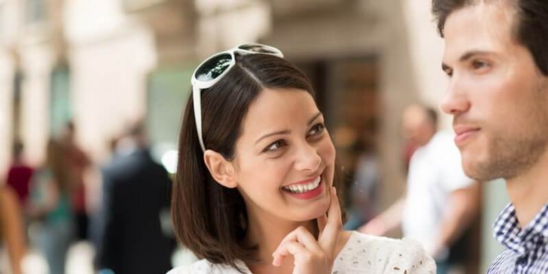 Discuter Avec Une Fille