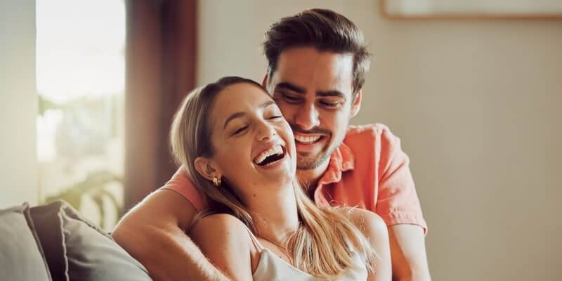 Être amis avec quelqu'un qui nous attire