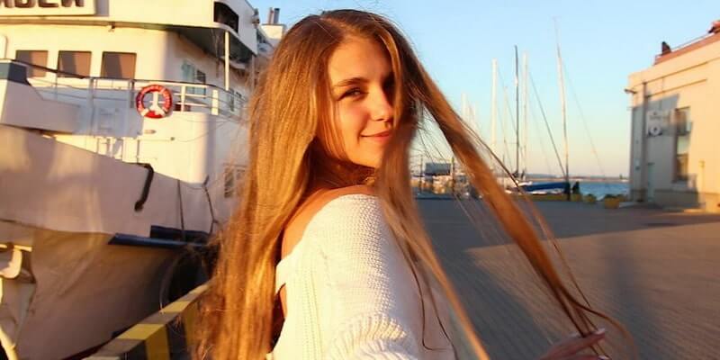 Jolies dames en ligne 2025