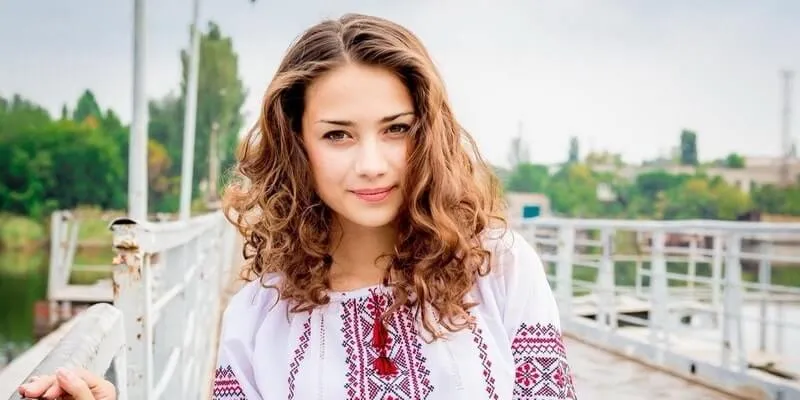 Mariées ukrainiennes chaudes