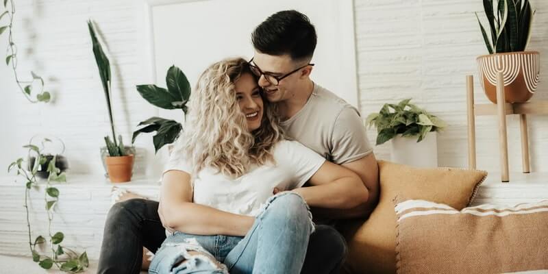 Les avantages de sortir avec une maman seule